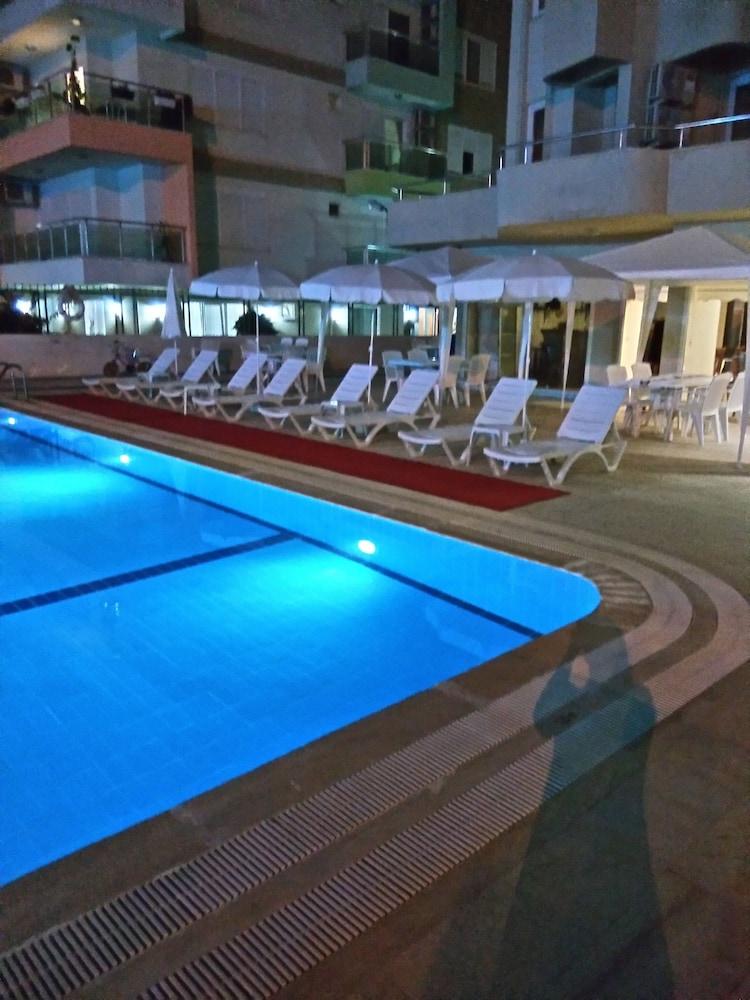 Mikado Hotel Mahmutlar Ngoại thất bức ảnh